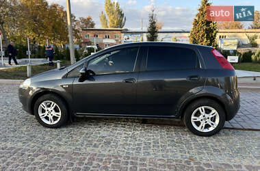 Хетчбек Fiat Punto 2009 в 