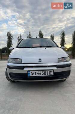 Хетчбек Fiat Punto 2003 в Великих Лазах