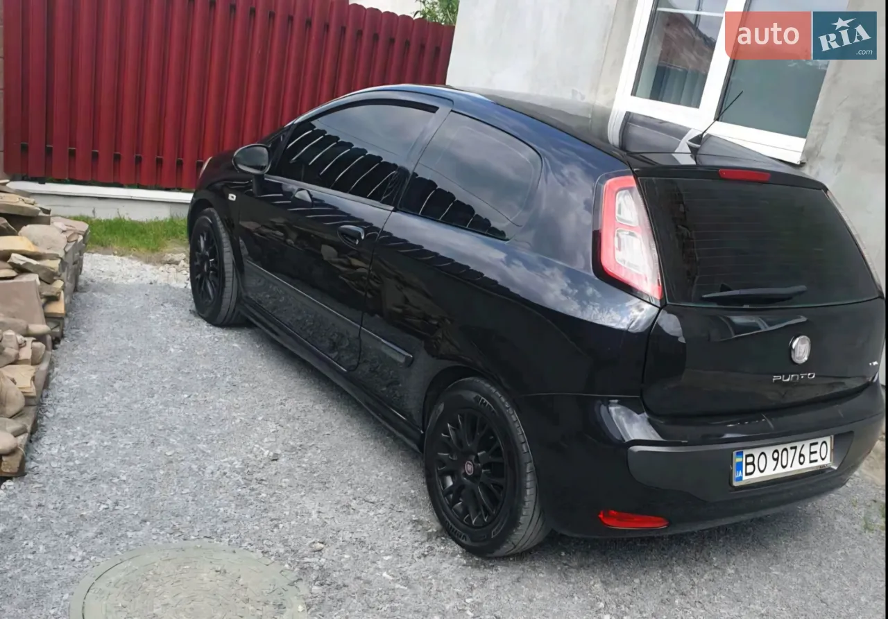 2010 Fiat Punto - мініатюра 11