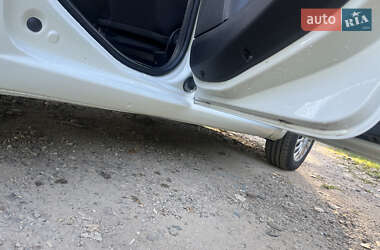 Хетчбек Fiat Punto 2012 в  фото 21 Хетчбек Fiat Punto 2012 в
