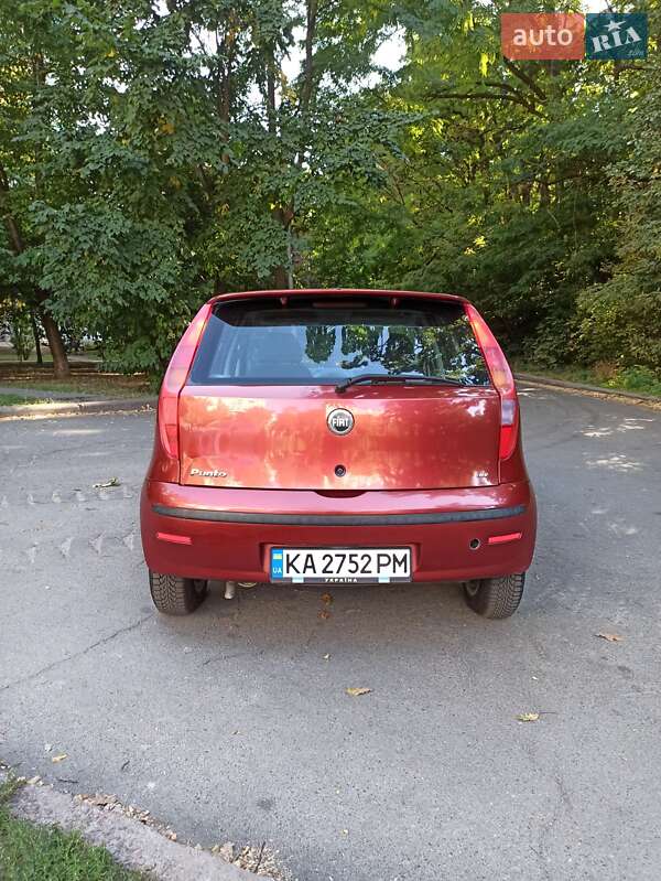 Хетчбек Fiat Punto 2004 в Києві