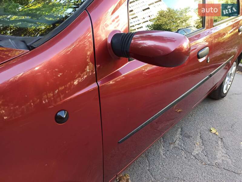 Хетчбек Fiat Punto 2004 в Києві