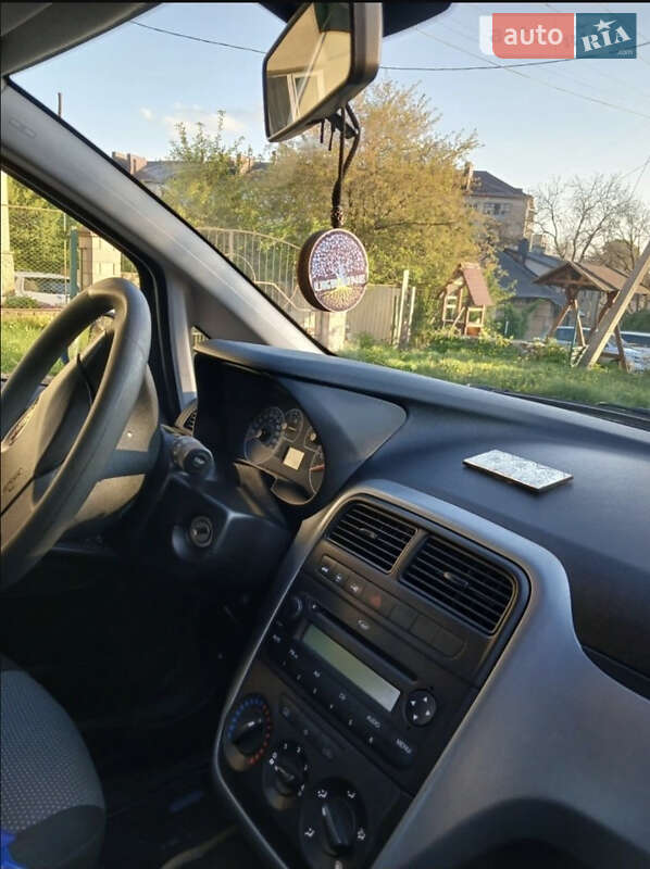 Хэтчбек Fiat Punto 2010 в Бережанах фото 3 Хэтчбек Fiat Punto 2010 в Бережанах