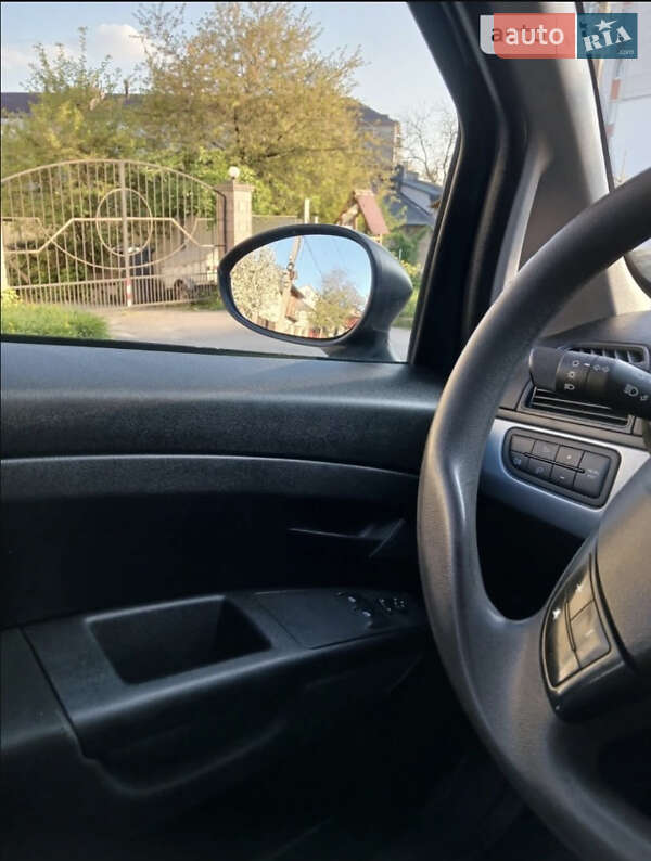 Хэтчбек Fiat Punto 2010 в Бережанах фото 4 Хэтчбек Fiat Punto 2010 в Бережанах