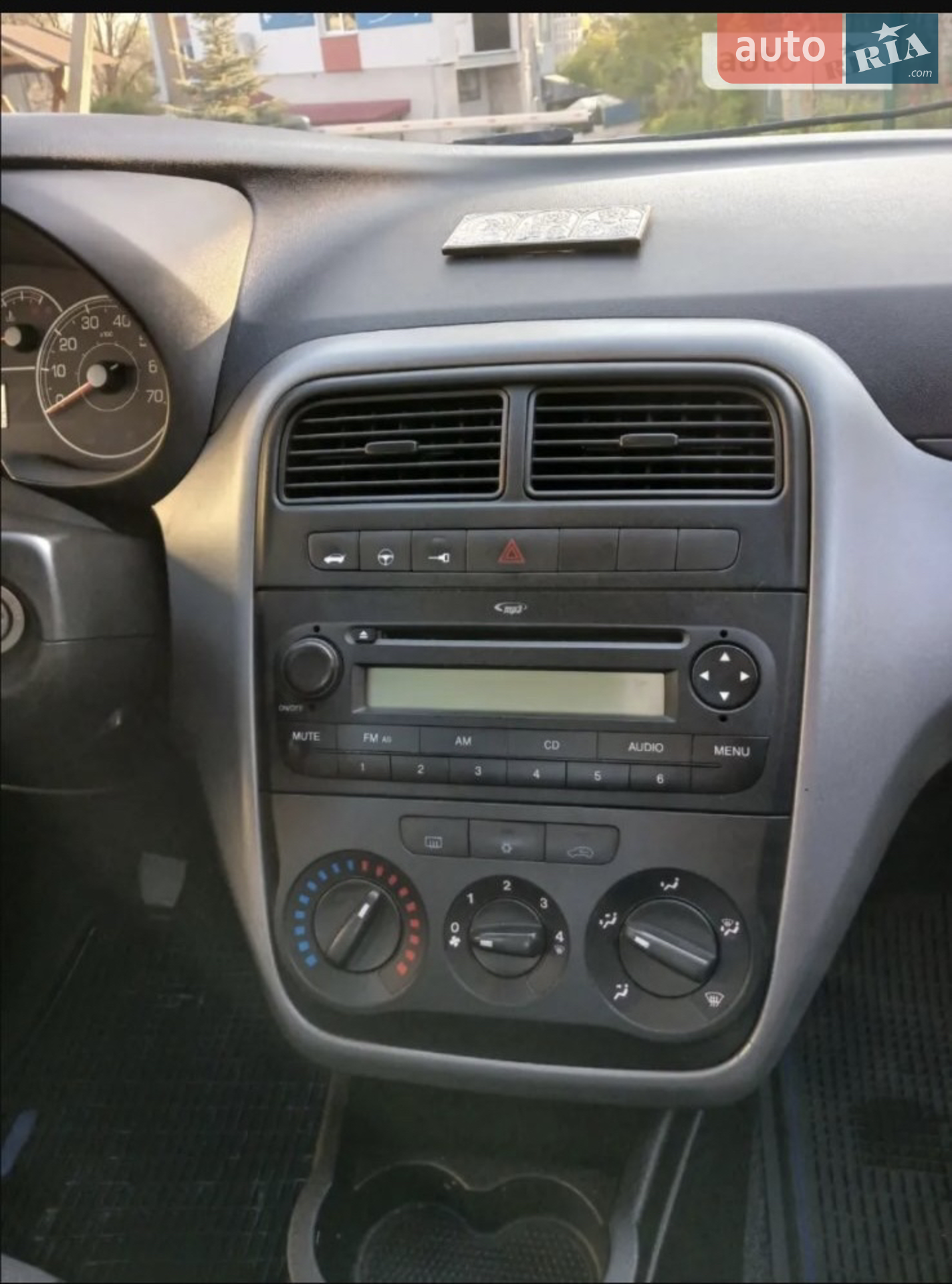 2010 Fiat Punto - мініатюра 9