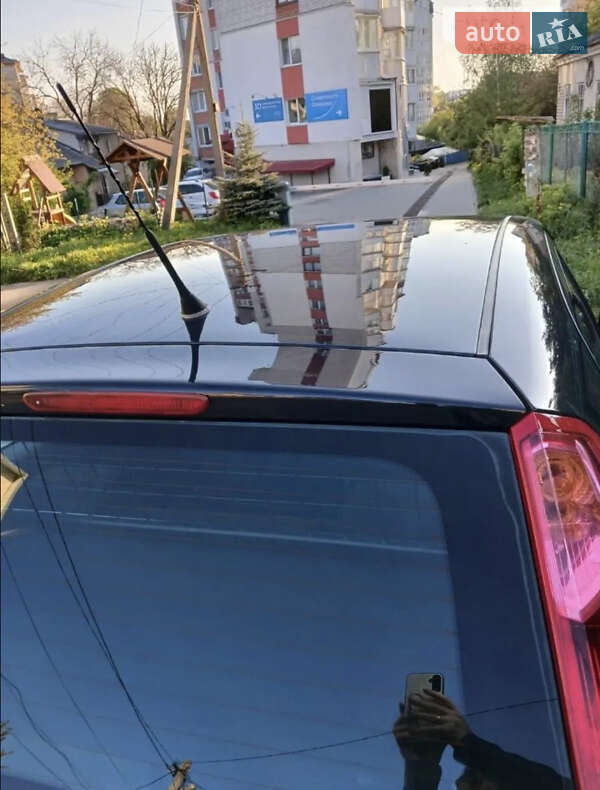 Хэтчбек Fiat Punto 2010 в Бережанах фото 10 Хэтчбек Fiat Punto 2010 в Бережанах