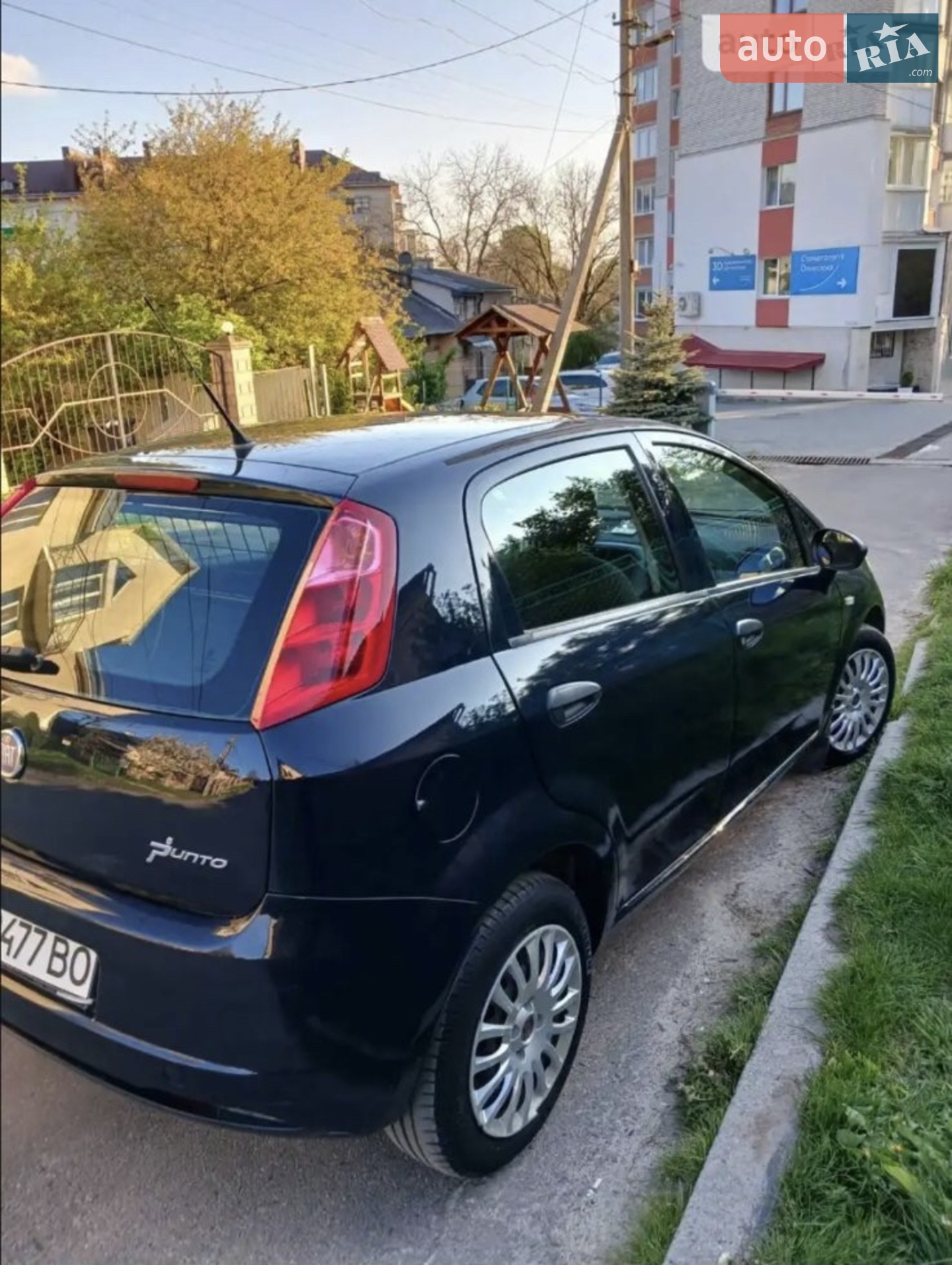 2010 Fiat Punto - мініатюра 8