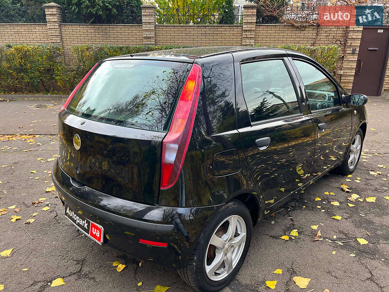 Хэтчбек Fiat Punto 2008 в Киеве