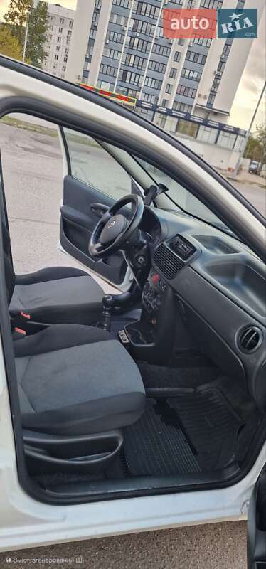 Хэтчбек Fiat Punto 2007 в Черкассах