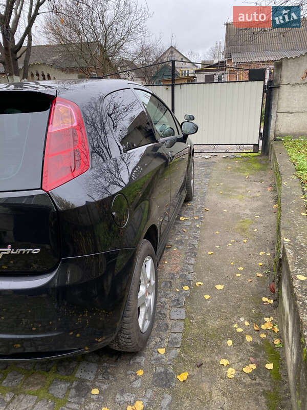 Хэтчбек Fiat Punto 2008 в Житомире