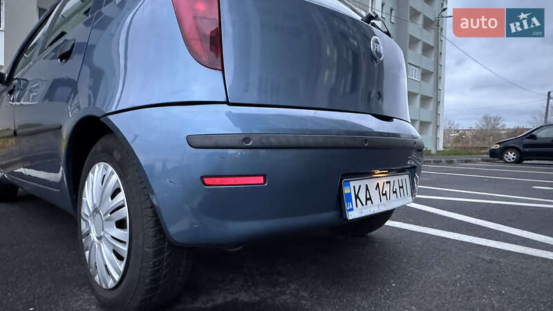 Хетчбек Fiat Punto 2004 в Харкові