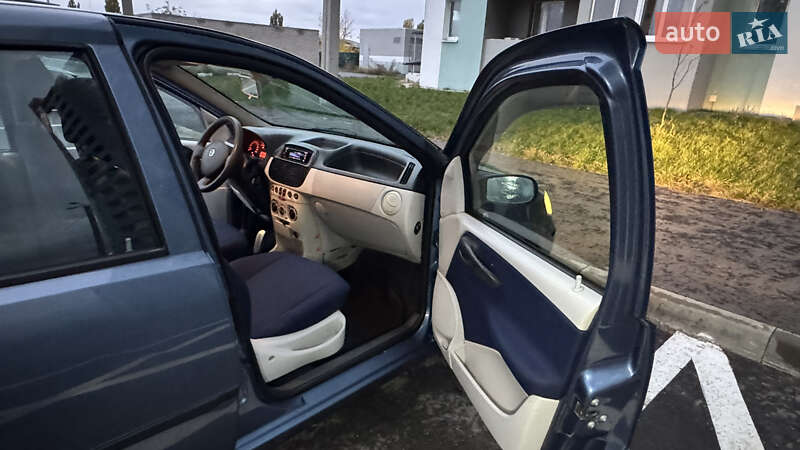 Хетчбек Fiat Punto 2004 в Харкові