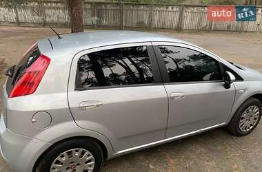 Хэтчбек Fiat Punto 2009 в Киеве