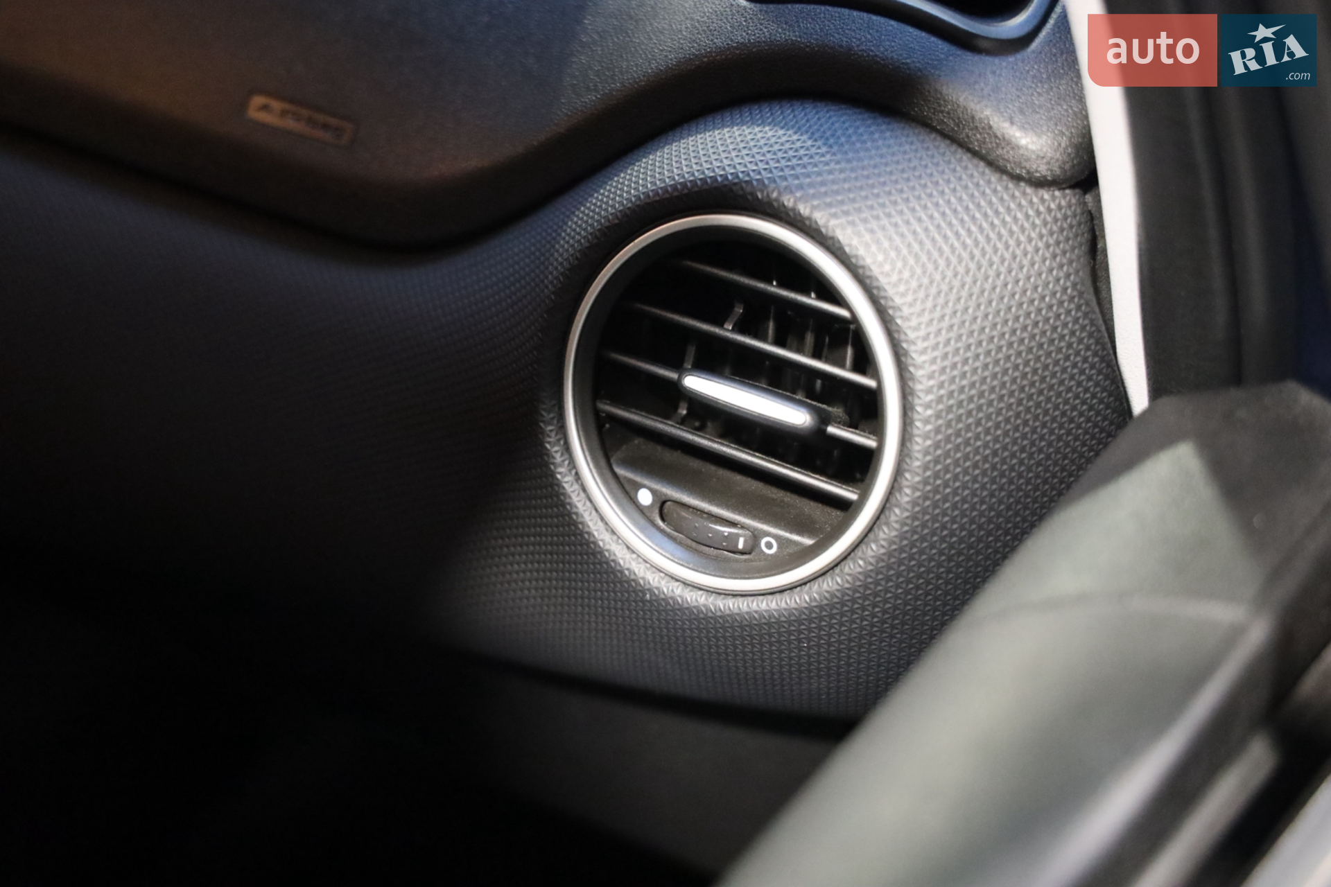 2017 Fiat Punto - мініатюра 28