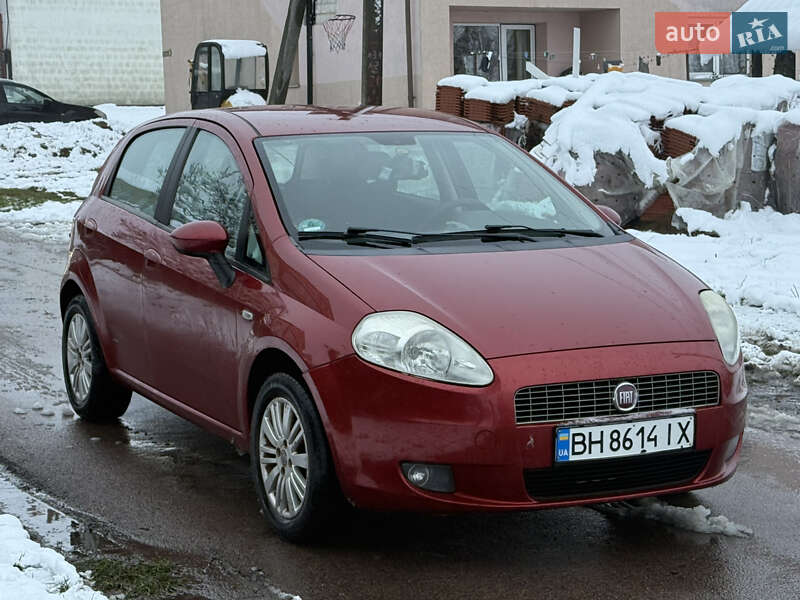 Хэтчбек Fiat Punto 2007 в Дублянах