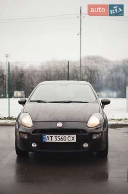 Хэтчбек Fiat Punto 2012 в Ивано-Франковске