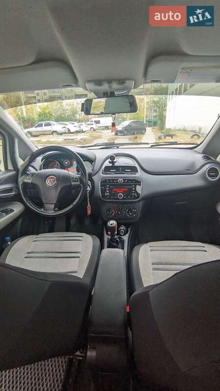Хетчбек Fiat Punto 2009 в Сумах
