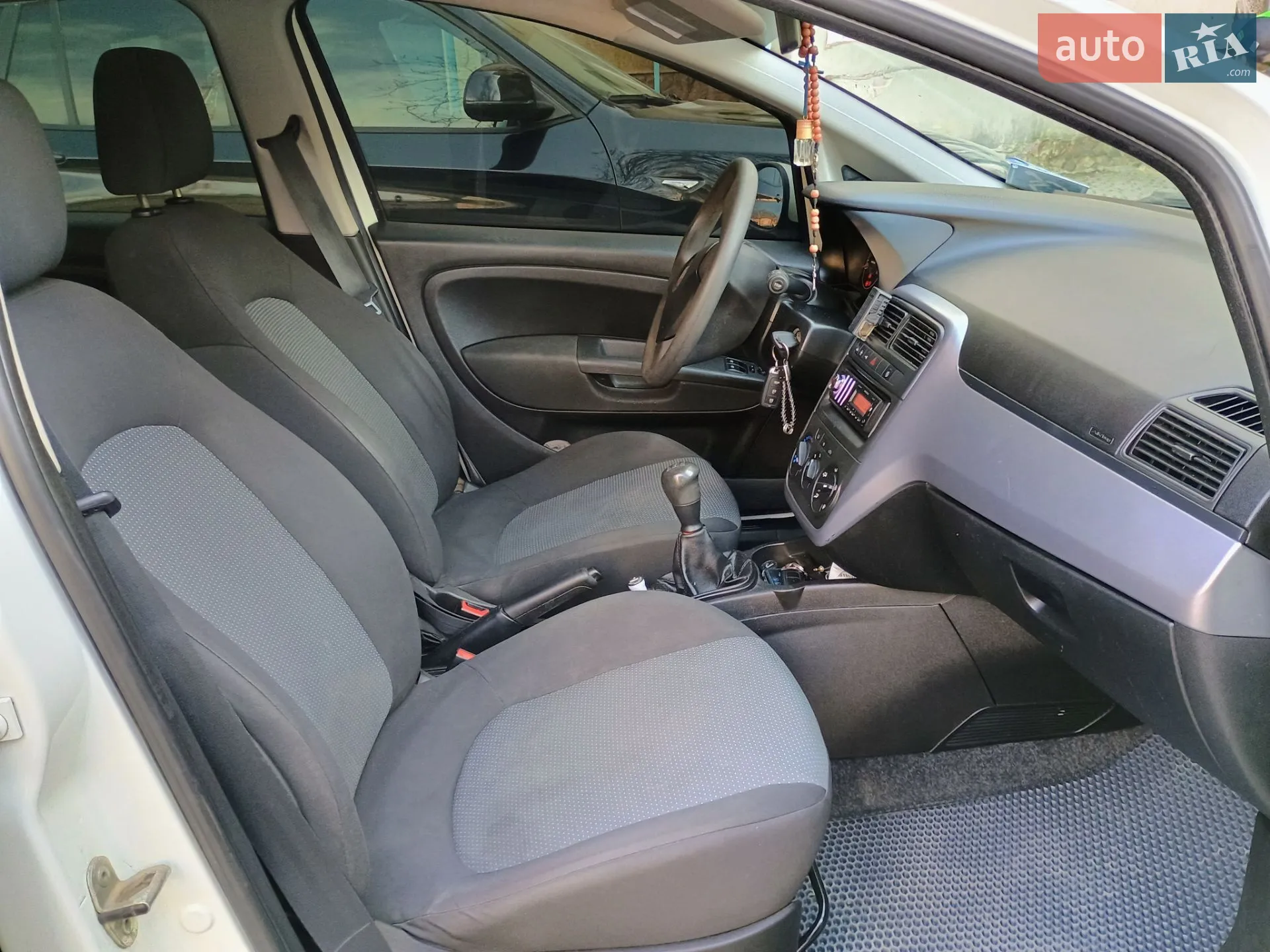 2010 Fiat Punto - мініатюра 8