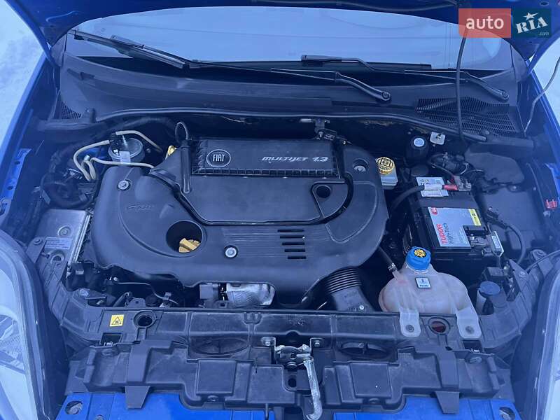 Хэтчбек Fiat Punto 2011 в Львове фото 16 Хэтчбек Fiat Punto 2011 в Львове