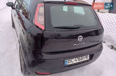 Хетчбек Fiat Punto 2011 в Стрию