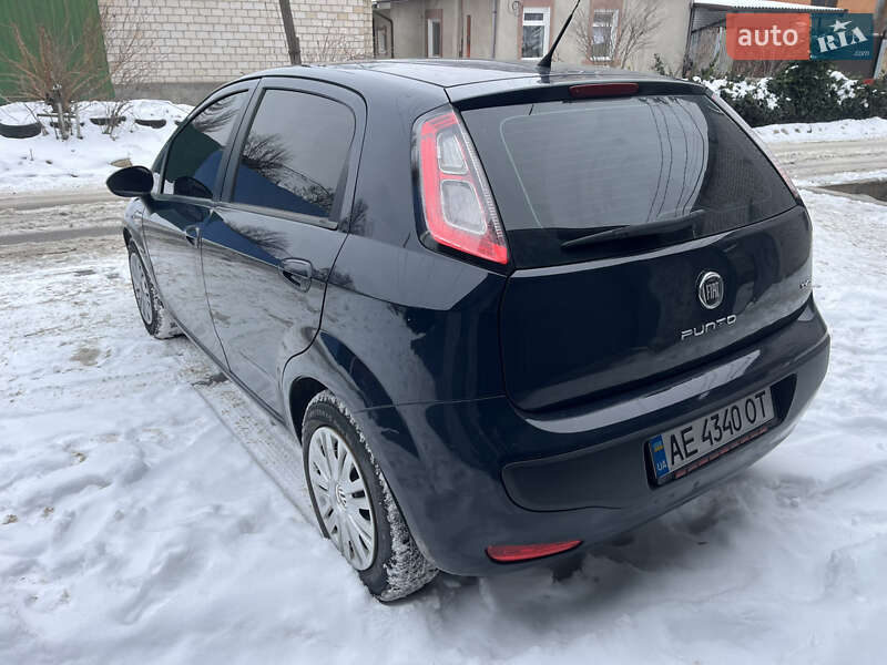 Хэтчбек Fiat Punto 2011 в Запорожье