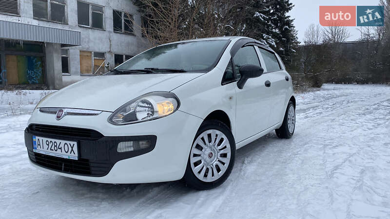 Хэтчбек Fiat Punto 2010 в Ракитном