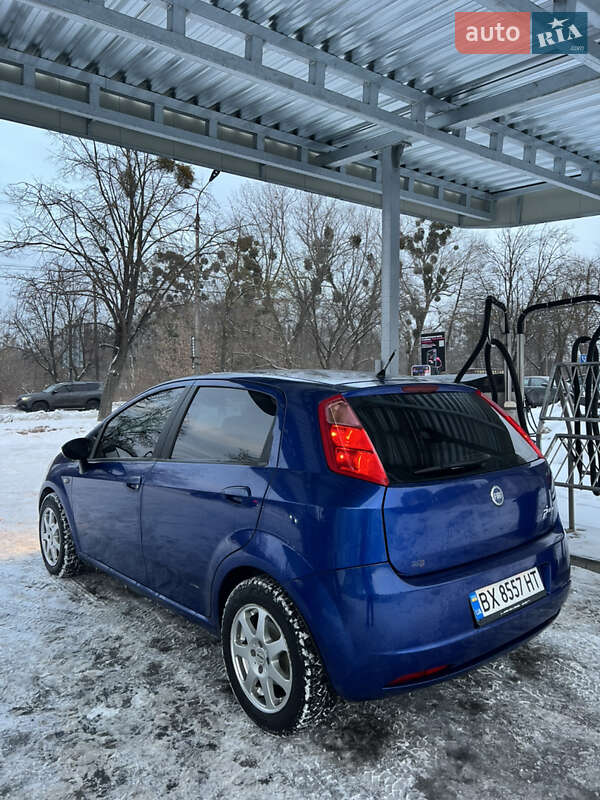 Хэтчбек Fiat Punto 2006 в Хмельницком