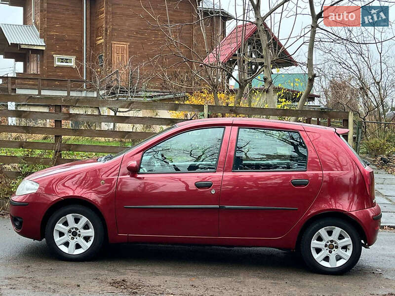 Хэтчбек Fiat Punto 2004 в Киеве фото 2 Хэтчбек Fiat Punto 2004 в Киеве