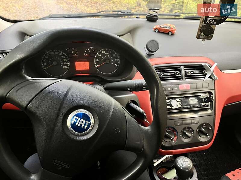 Хэтчбек Fiat Punto 2006 в Староконстантинове фото 3 Хэтчбек Fiat Punto 2006 в Староконстантинове