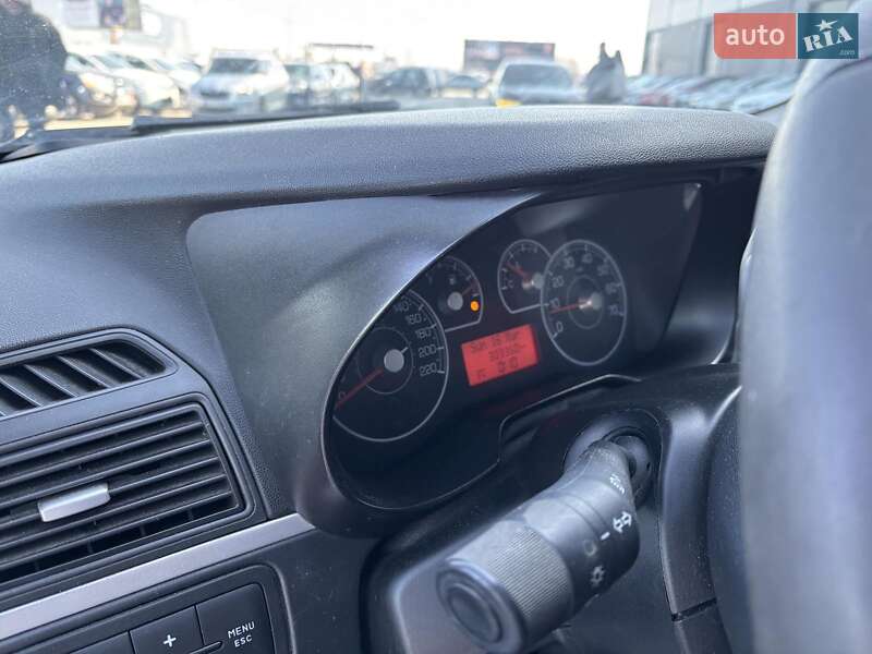 Хэтчбек Fiat Punto 2008 в Львове фото 14 Хэтчбек Fiat Punto 2008 в Львове