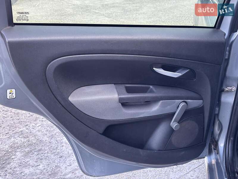 Хэтчбек Fiat Punto 2008 в Львове фото 24 Хэтчбек Fiat Punto 2008 в Львове