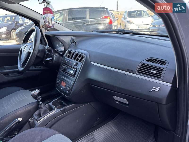 Хэтчбек Fiat Punto 2008 в Львове фото 30 Хэтчбек Fiat Punto 2008 в Львове