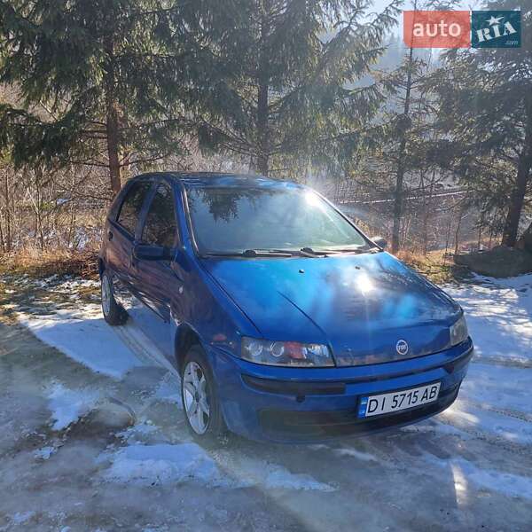 Хэтчбек Fiat Punto 2000 в Яремче