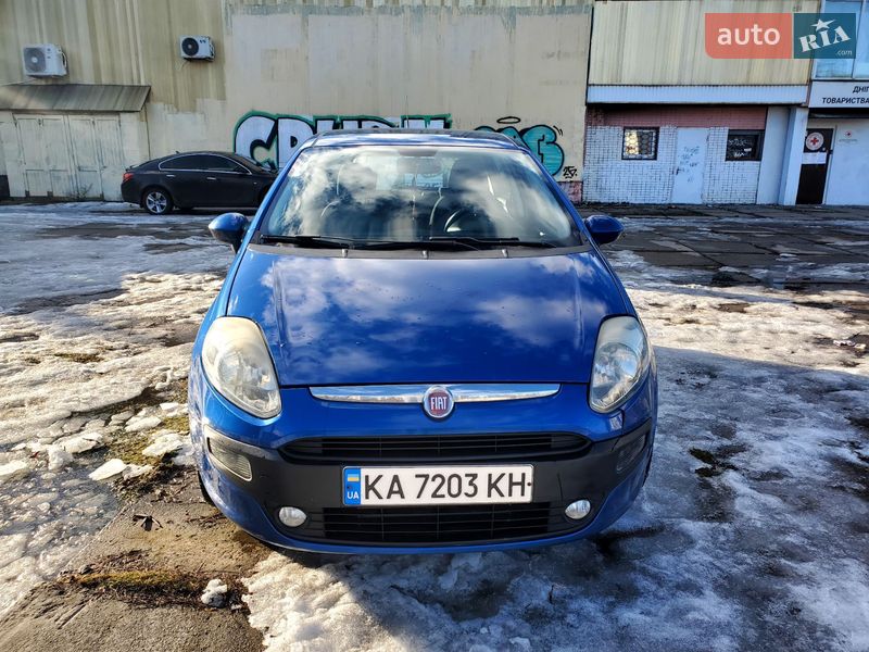 Хетчбек Fiat Punto 2010 в Києві