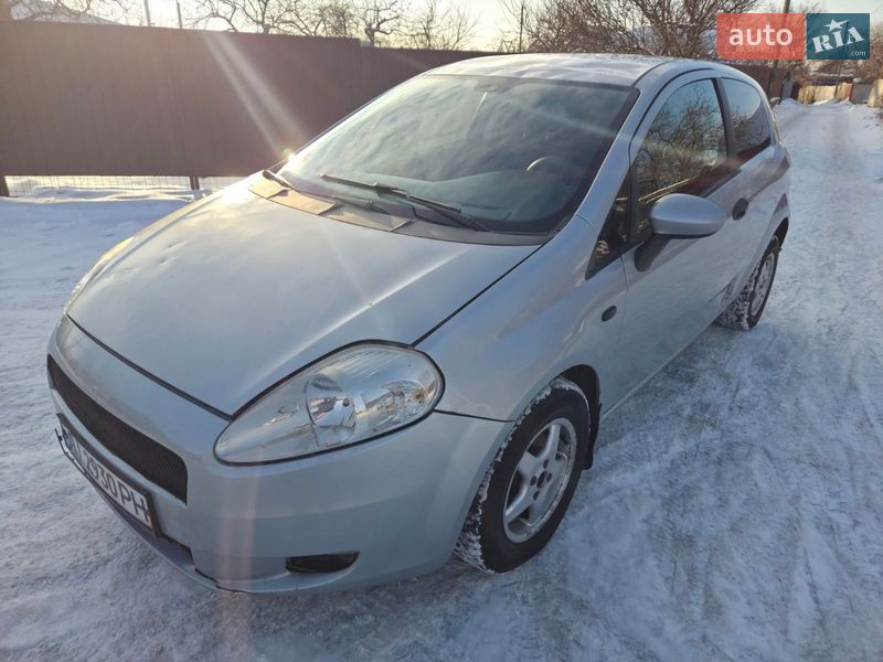 Хэтчбек Fiat Punto 2009 в Киеве