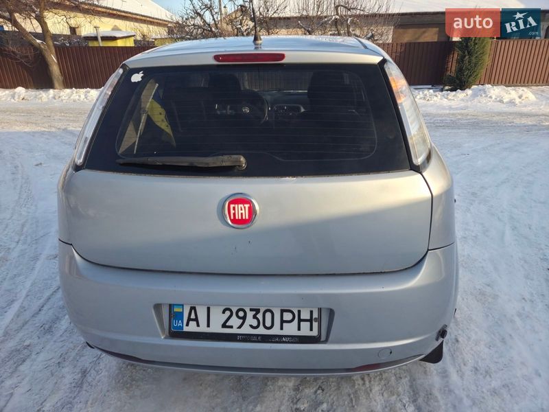 Хэтчбек Fiat Punto 2009 в Киеве