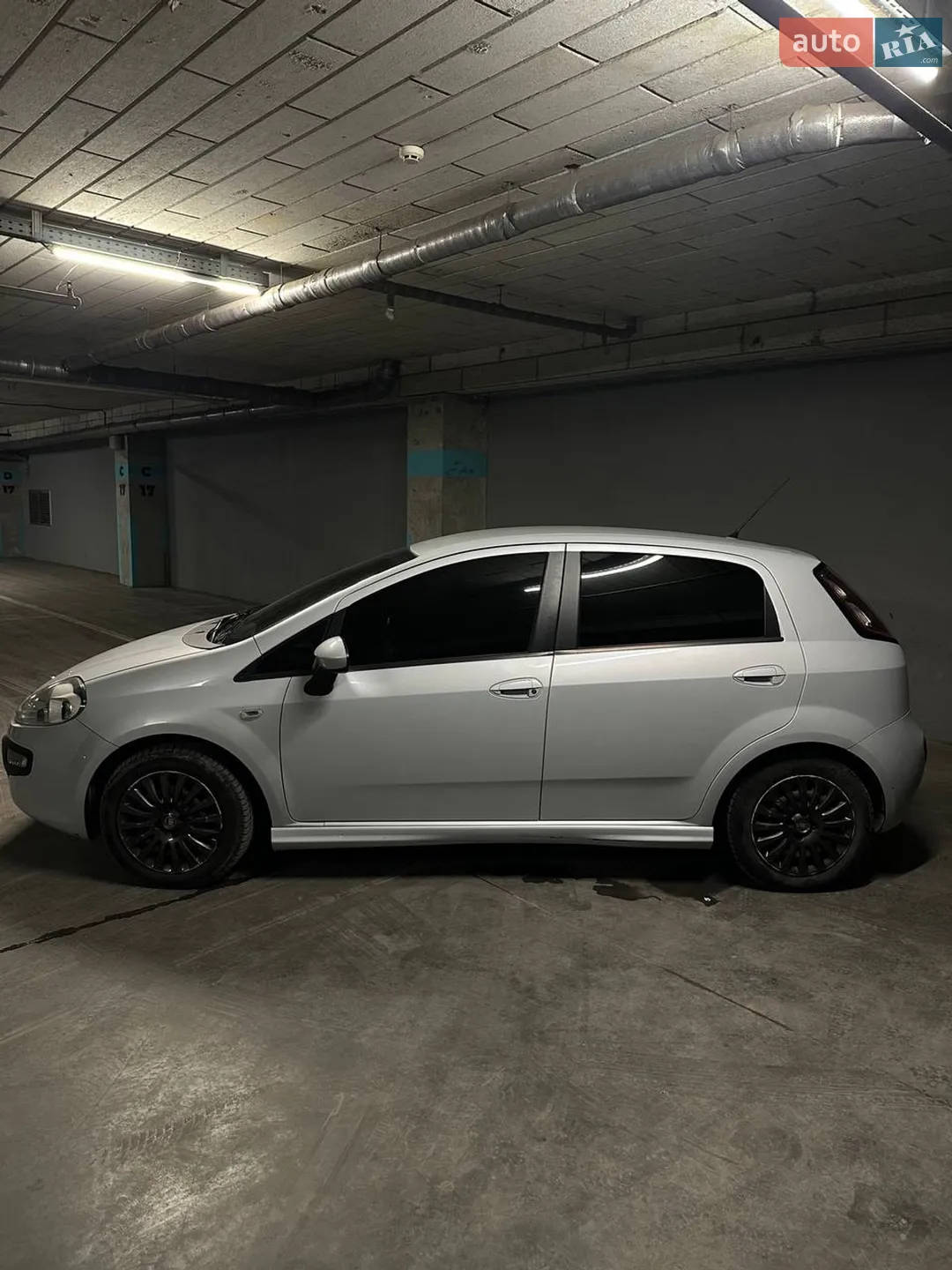 2011 Fiat Punto - мініатюра 7