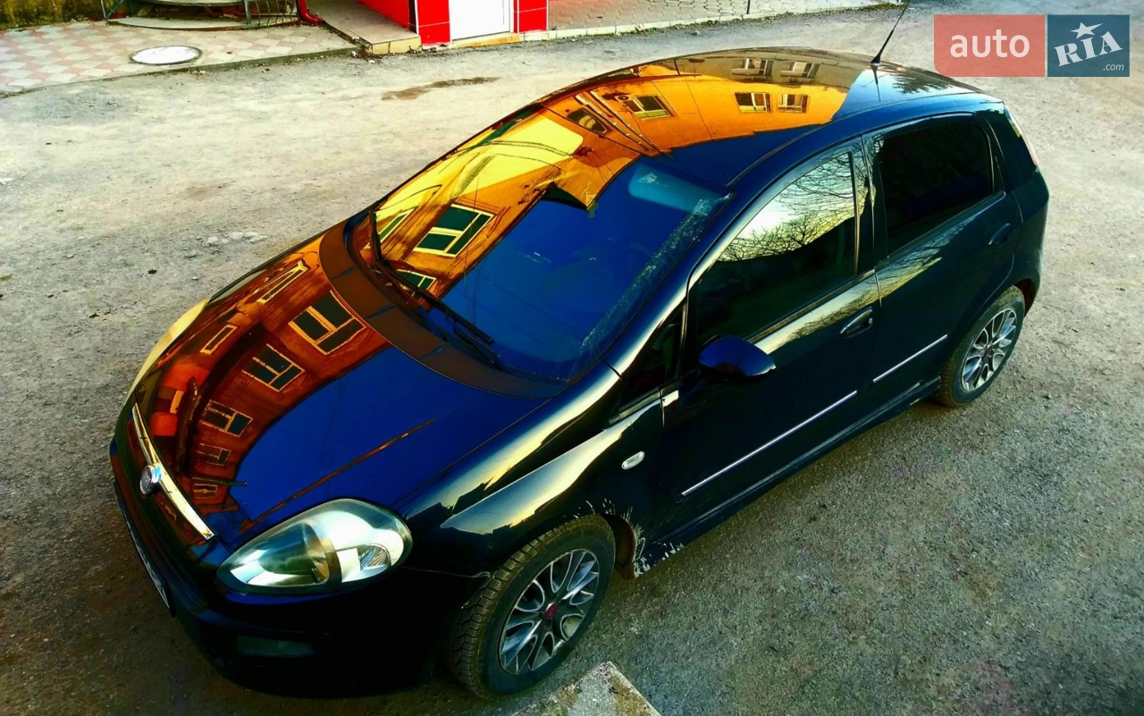 2010 Fiat Punto - мініатюра 13