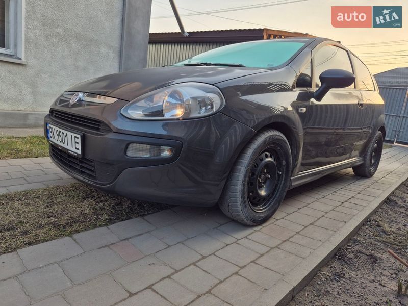 Хетчбек Fiat Punto 2011 в Ковелі
