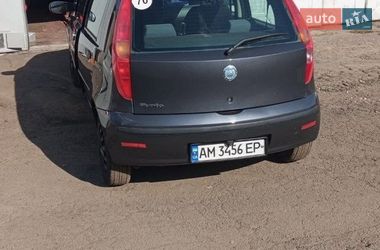 Хэтчбек Fiat Punto 2004 в Киеве
