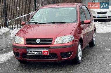 Хетчбек Fiat Punto 2004 в Києві