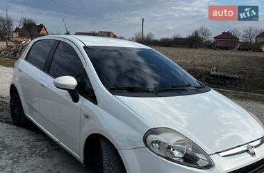 Хэтчбек Fiat Punto 2011 в Черновцах