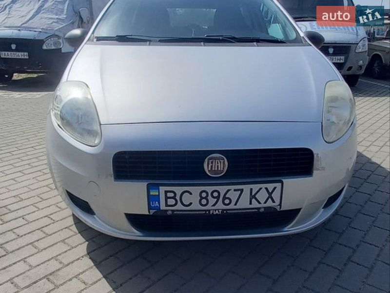 Хэтчбек Fiat Punto 2010 в Стрые