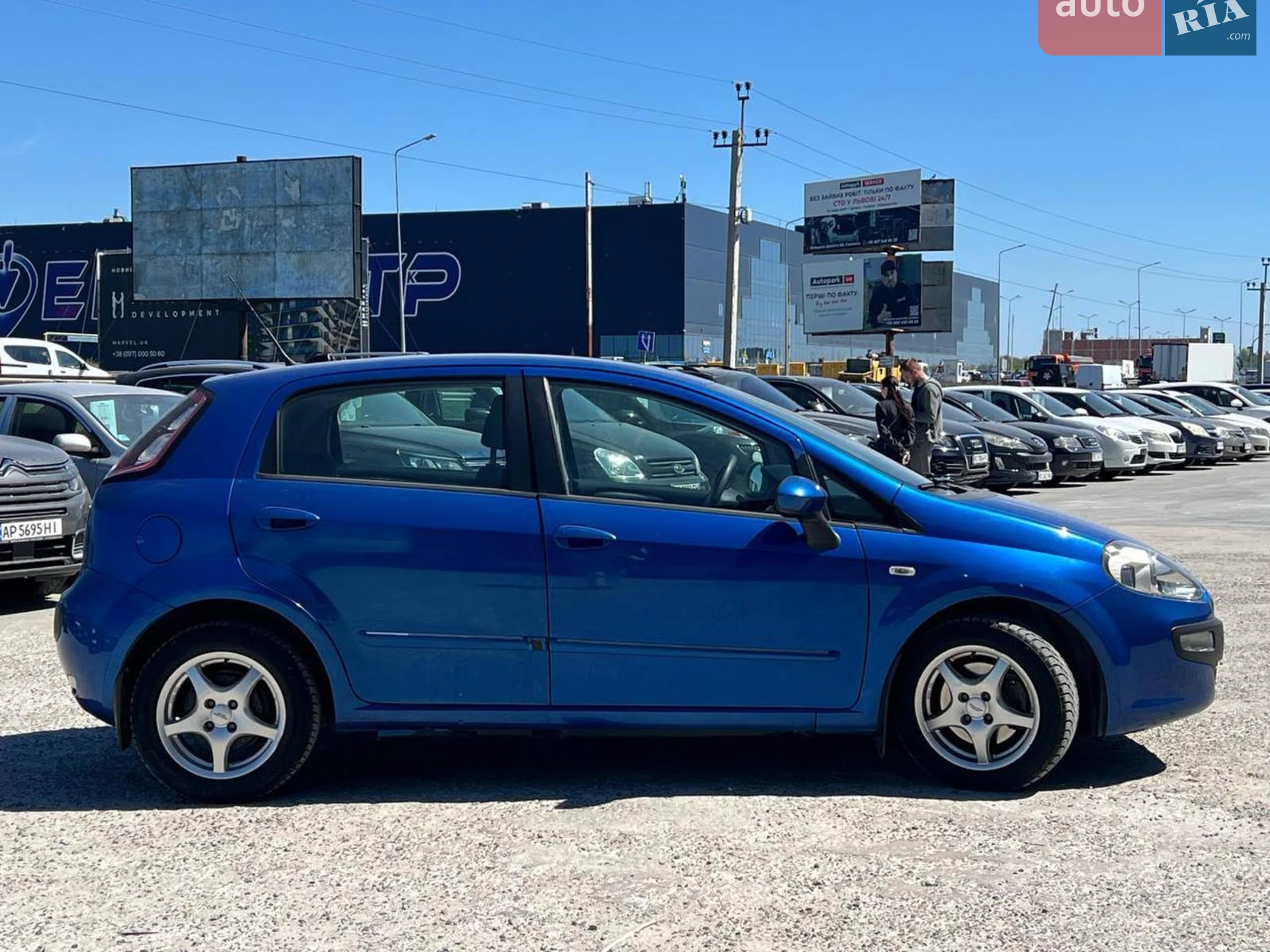 2011 Fiat Punto - мініатюра 11