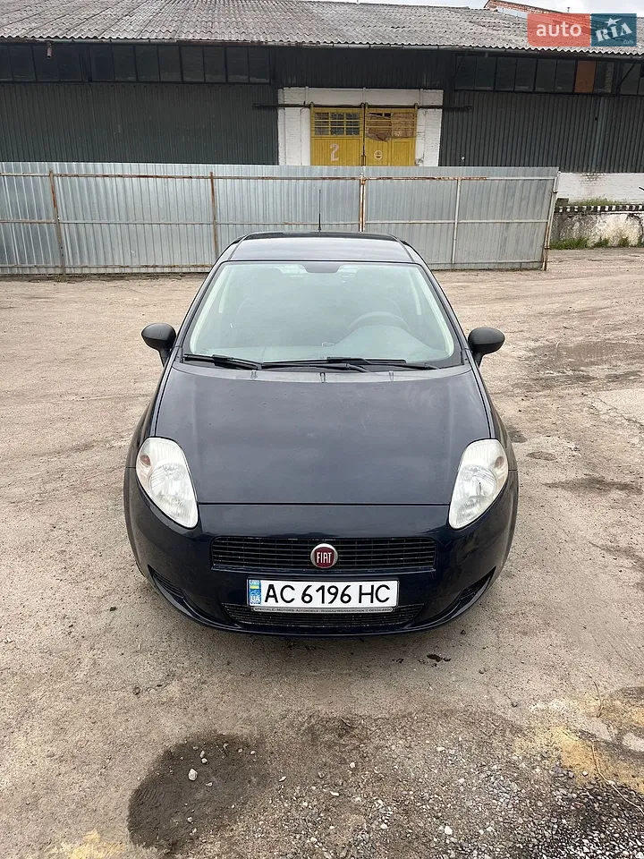 2010 Fiat Punto - мініатюра 11