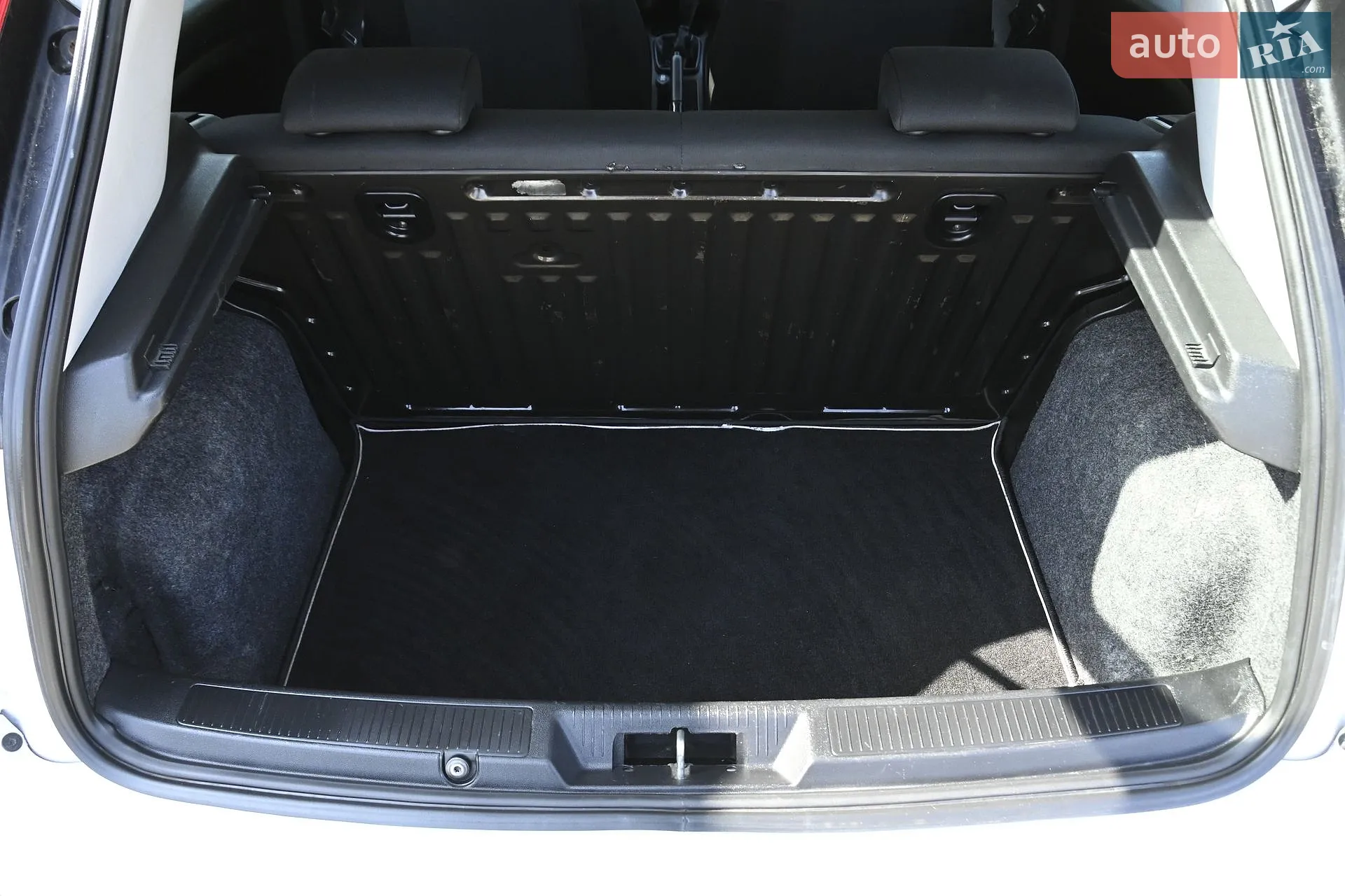 2011 Fiat Punto - мініатюра 23