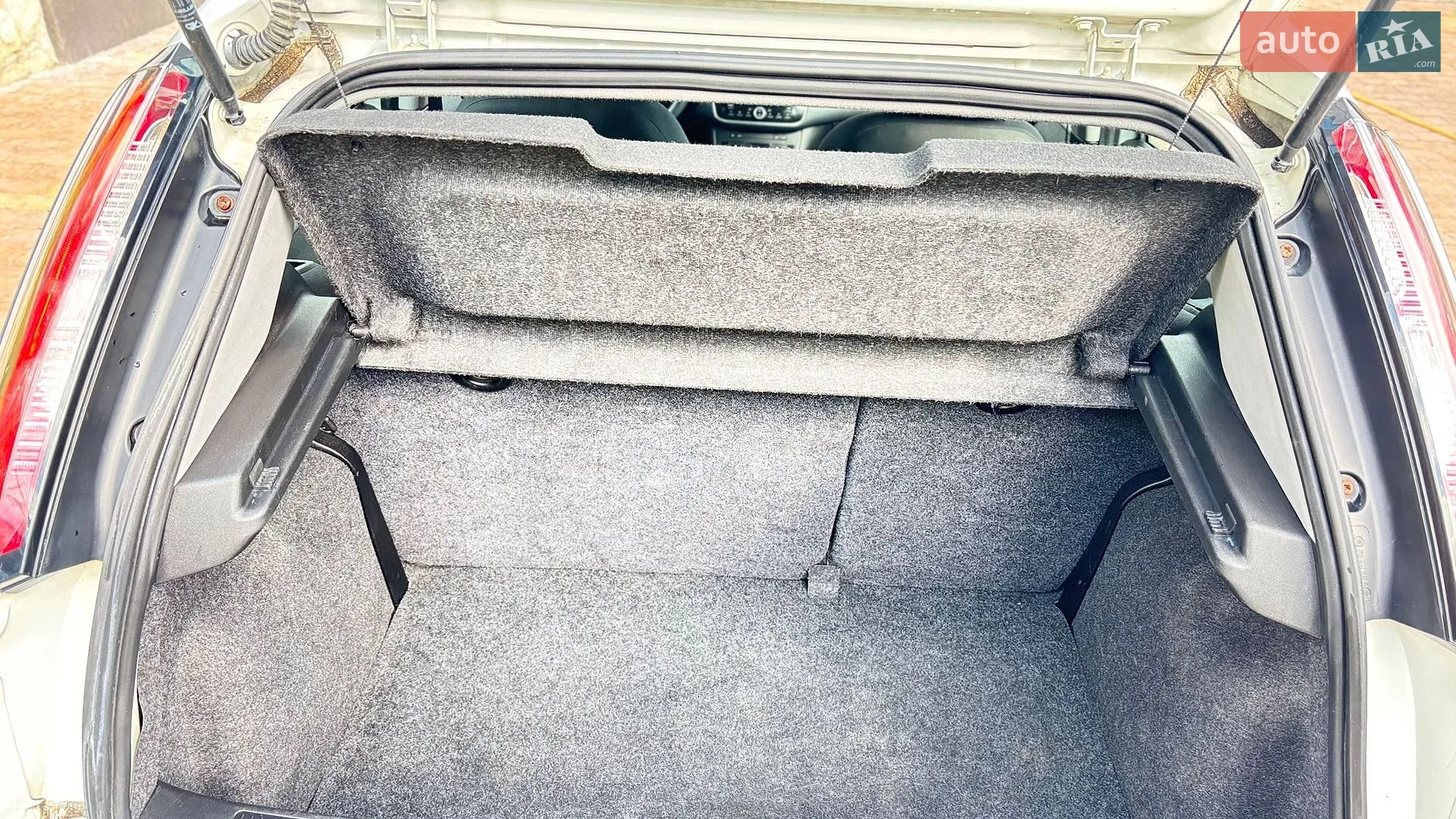 2011 Fiat Punto - мініатюра 14