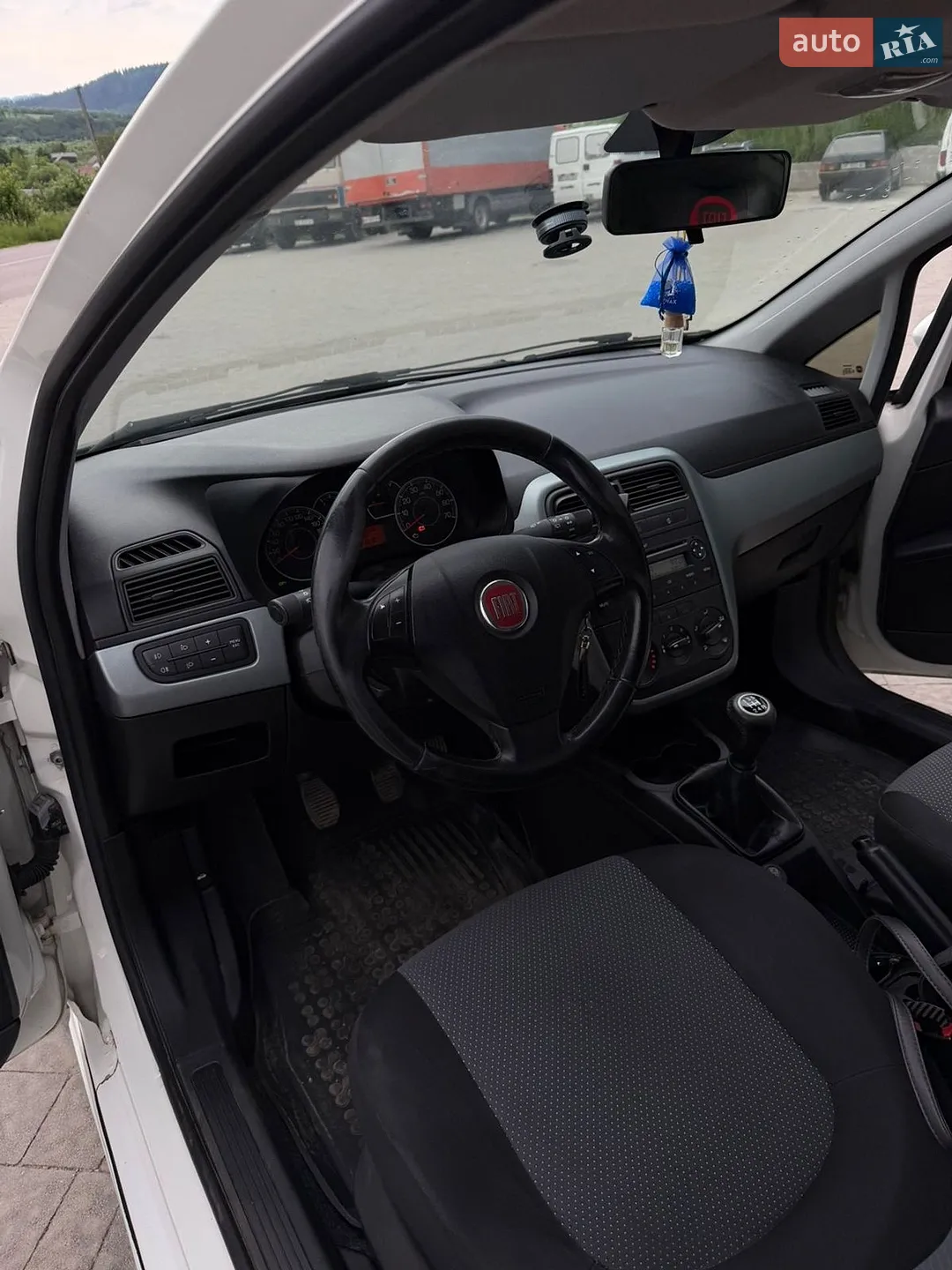 2011 Fiat Punto - мініатюра 9