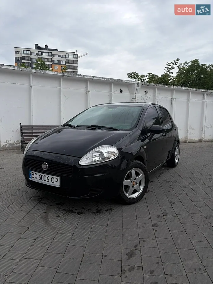 2010 Fiat Punto - мініатюра 16