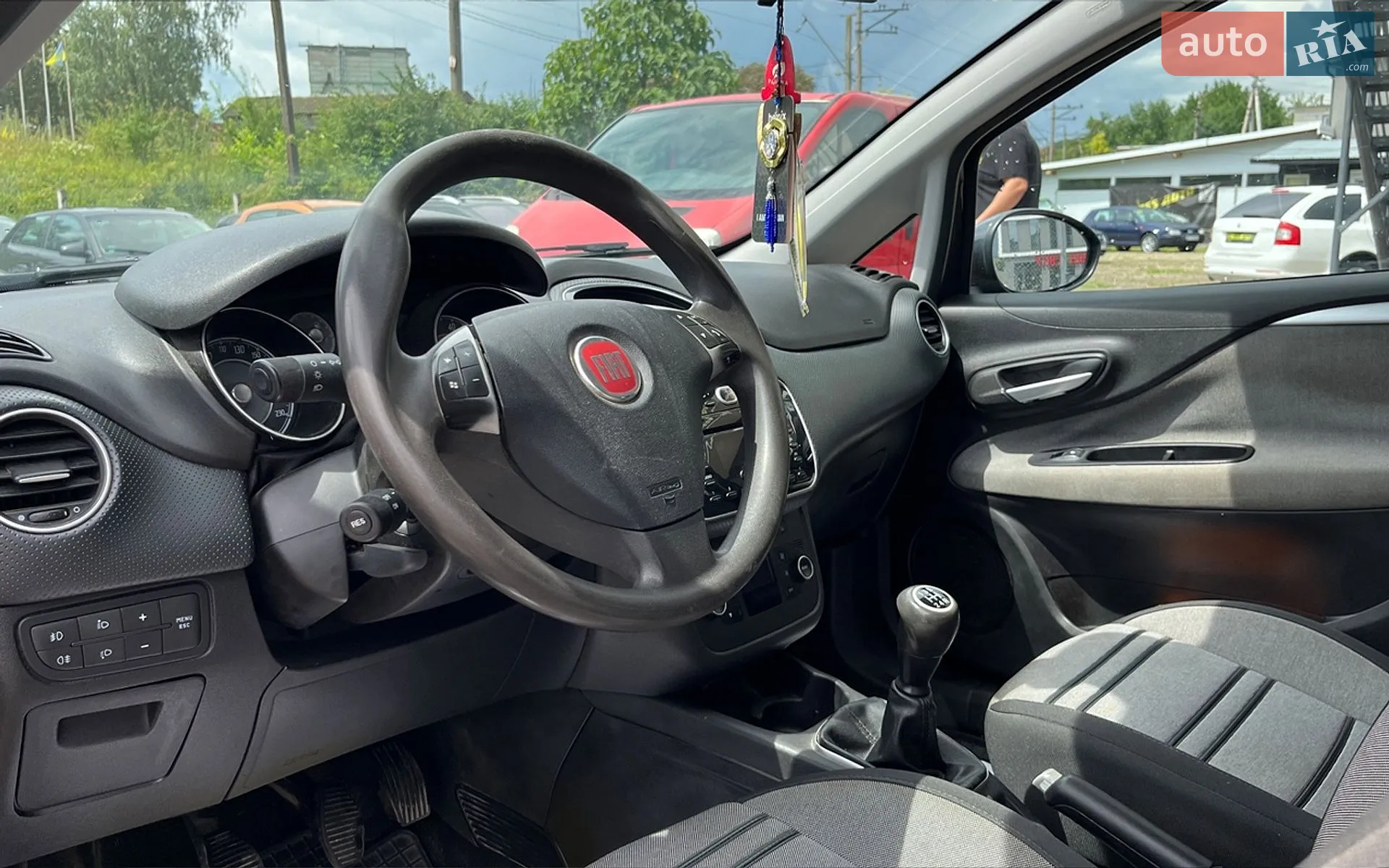 2011 Fiat Punto - мініатюра 12